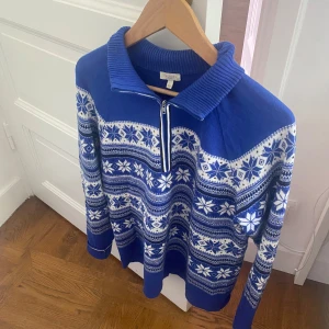 Talbots Blå Half Zip - Nypris: Ca 1000 kr (95 USD) Storlek: L (passar även M) Bra skick!