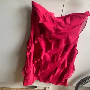 Bandauklänning  - Från oh polly. Aldrig använd 