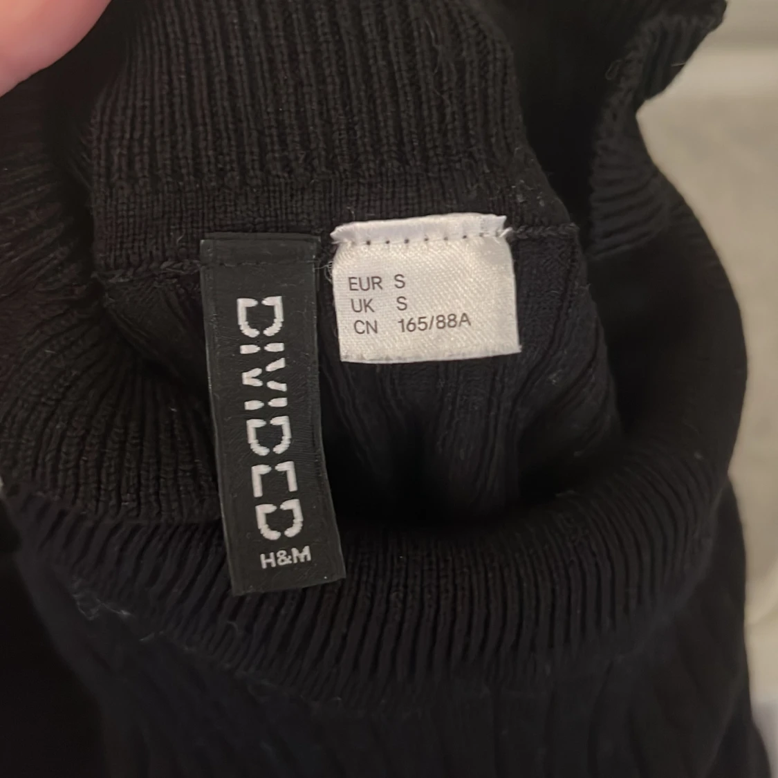 Svart långärmad  - 92