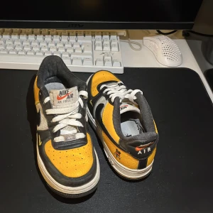 Air forces  - Air forces 5/10 i skick. Storleken är 36