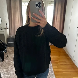 stickad tröja - fin svart stickad tröja från lager157 i storlek xs!