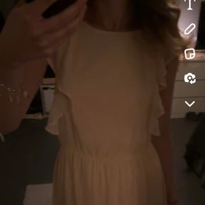 Långklänning  - Hej!🩷 säljer nu min fina klänning som är i fint skick. Perfekt nu till balen🩷