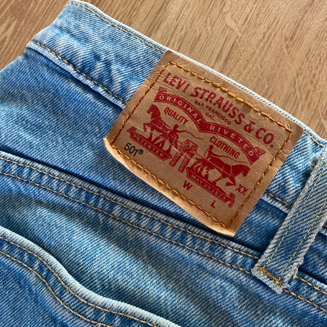 Levis Jeans - 90