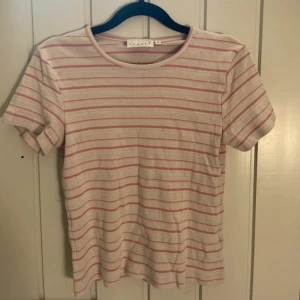 Randig tröja 🌟 - Super gullig!