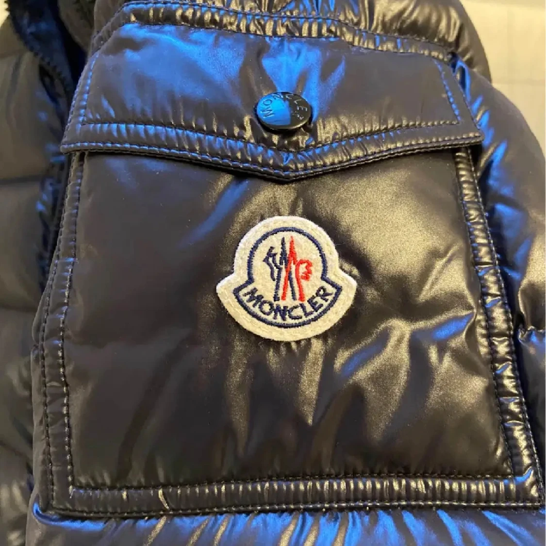 Moncler  - 90