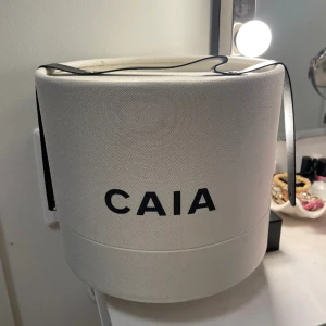 Caia julkalender box - ENDAST BOX OCH 24 TOMMA  PÅSAR