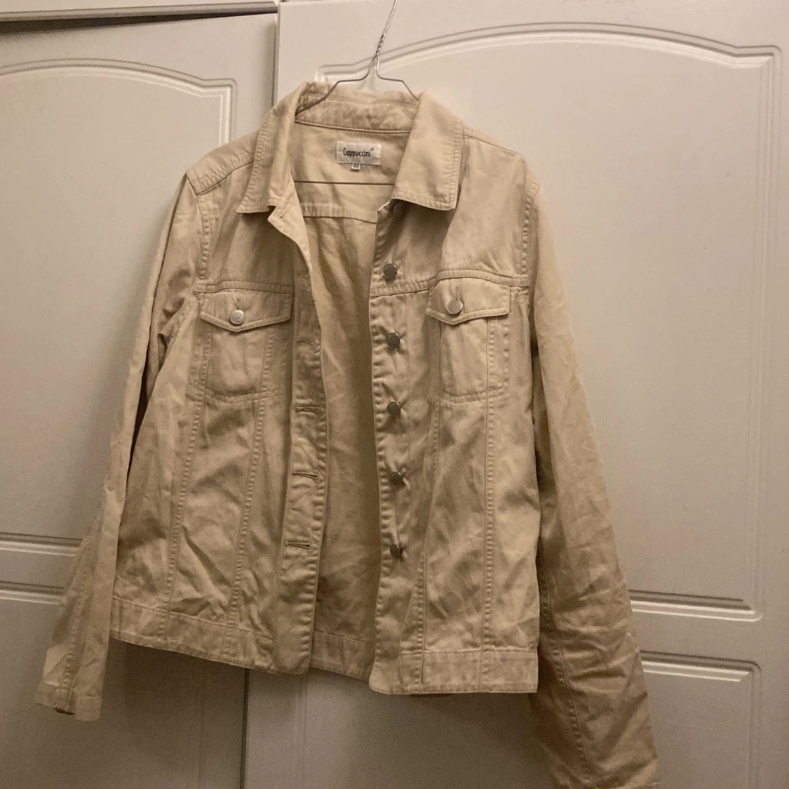 Beige jeansjacka, storlek 38/40