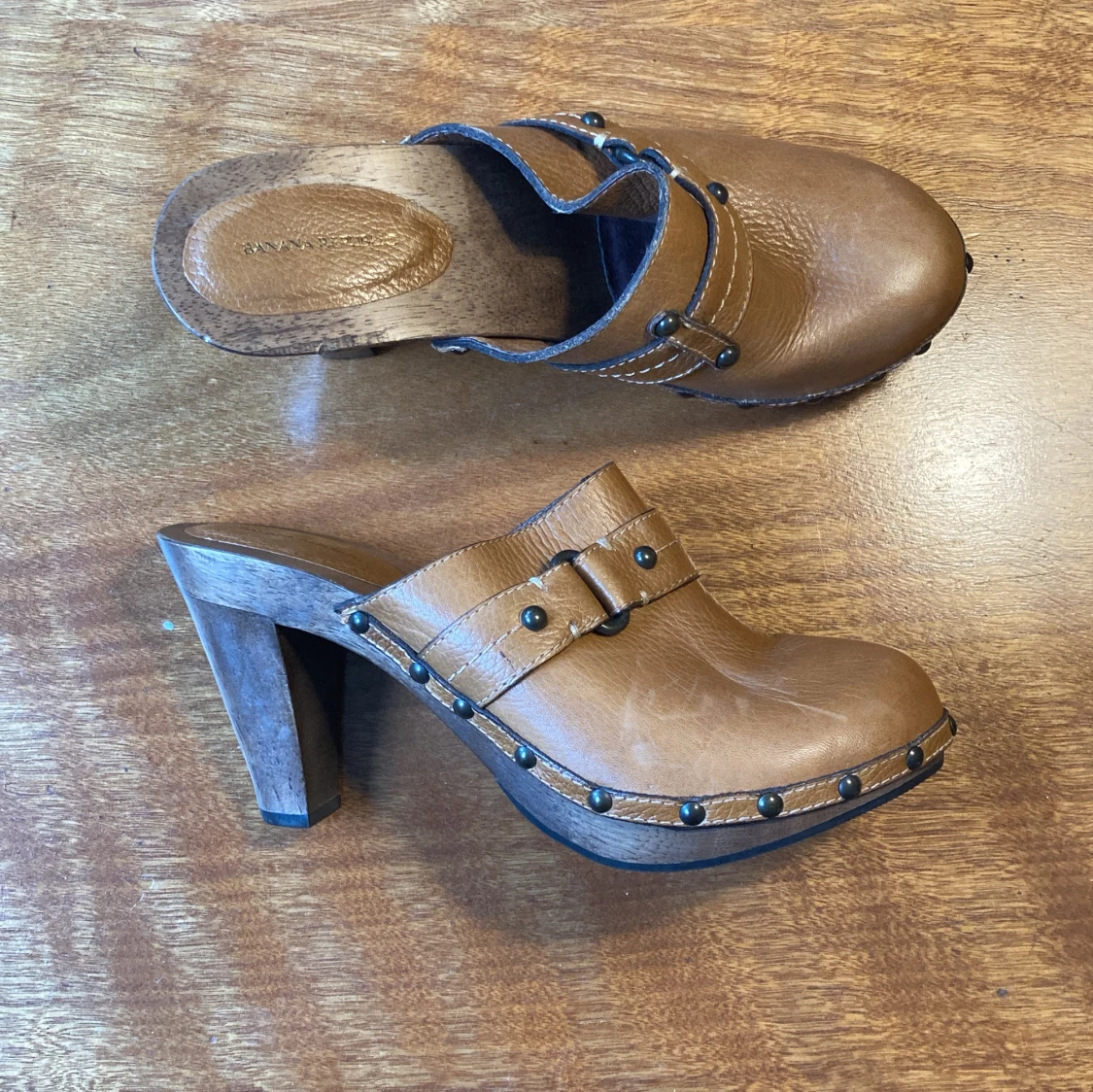 Träskor med klack, Banana Republic