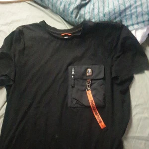Para jumper t-shirt - Köpte för 1100 säljer för 500