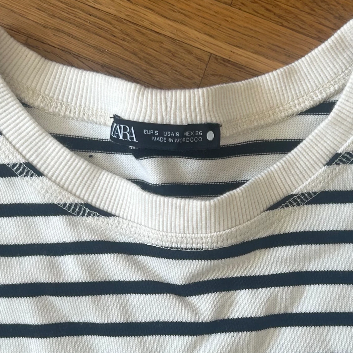 Tunnstickad tröja - 90