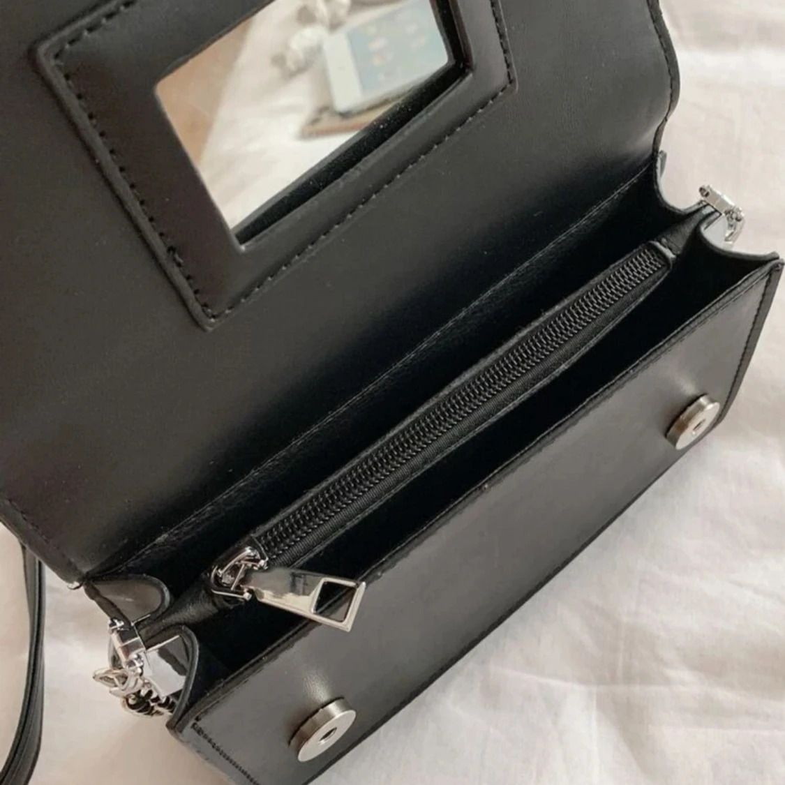 Svart handväska  - 91