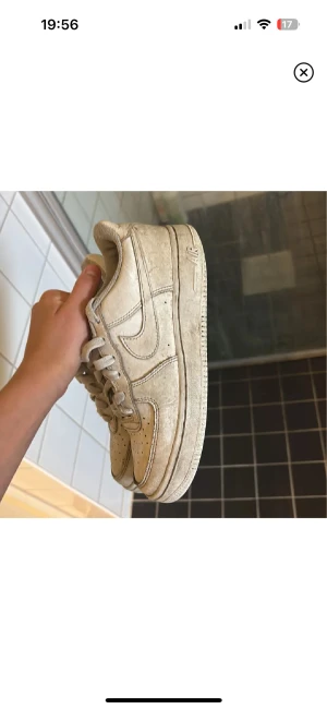 Nike skor  - Säljer nu ett par av mina Nike skor. 