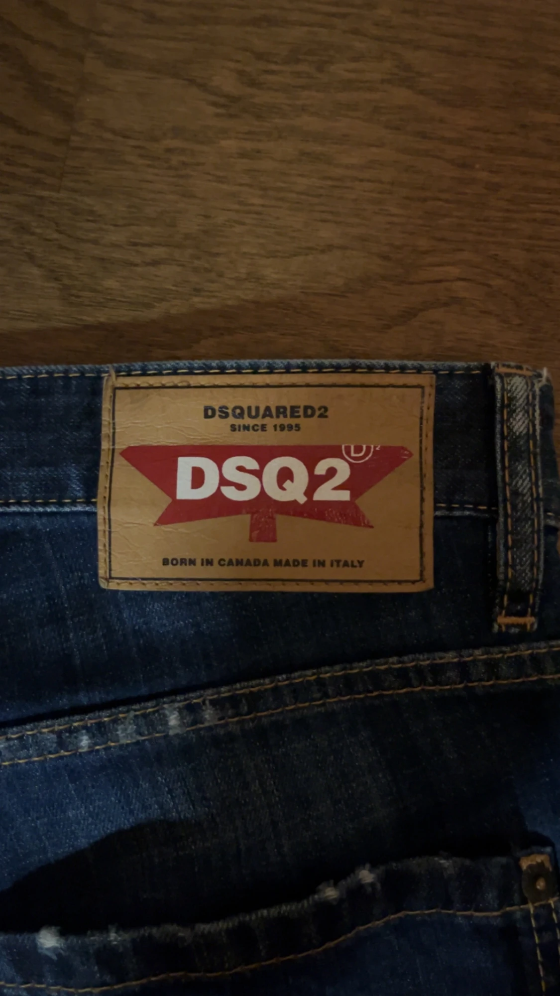 Riktigt feta DSQUARED2 denim blue jeans i bra skick. - 3