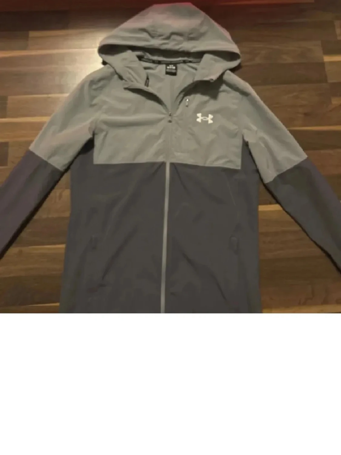 Grå vindjacka från Under Armour