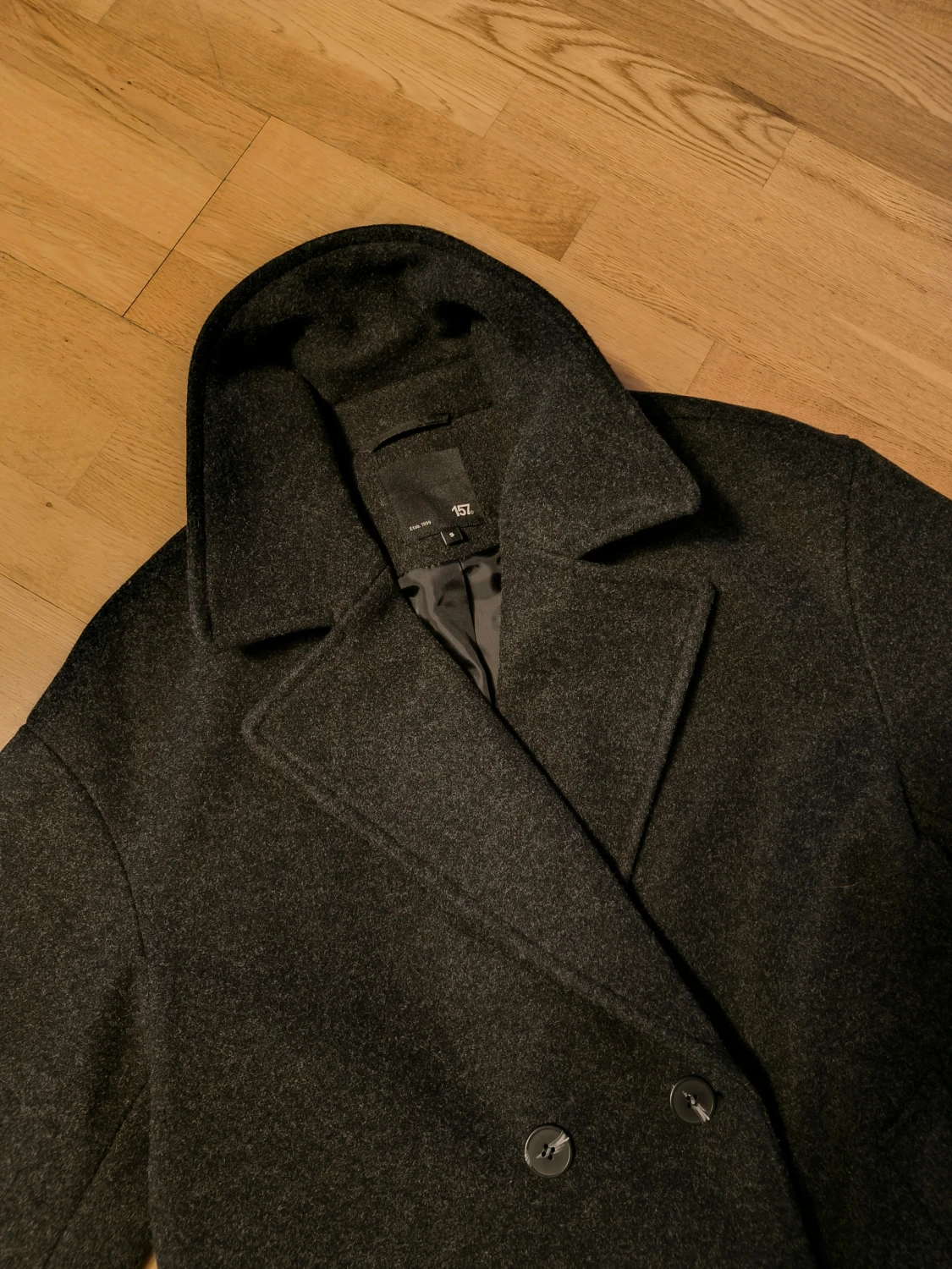 Mörkgrå lång kappa från 157 - 1