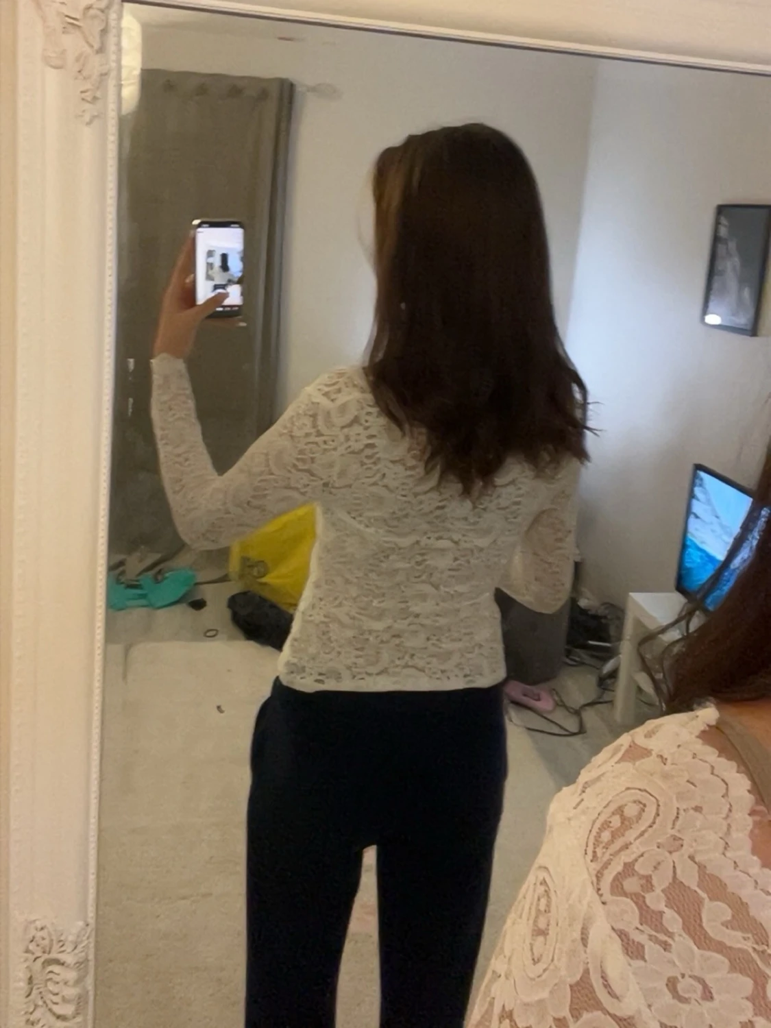 Vit spetsblus med lång ärm - 2