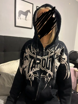 Tapout - Super fin Tapout, knappt använd 