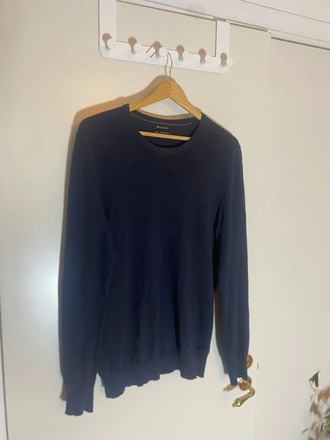 Mörkblå tröja från Massimo Dutti