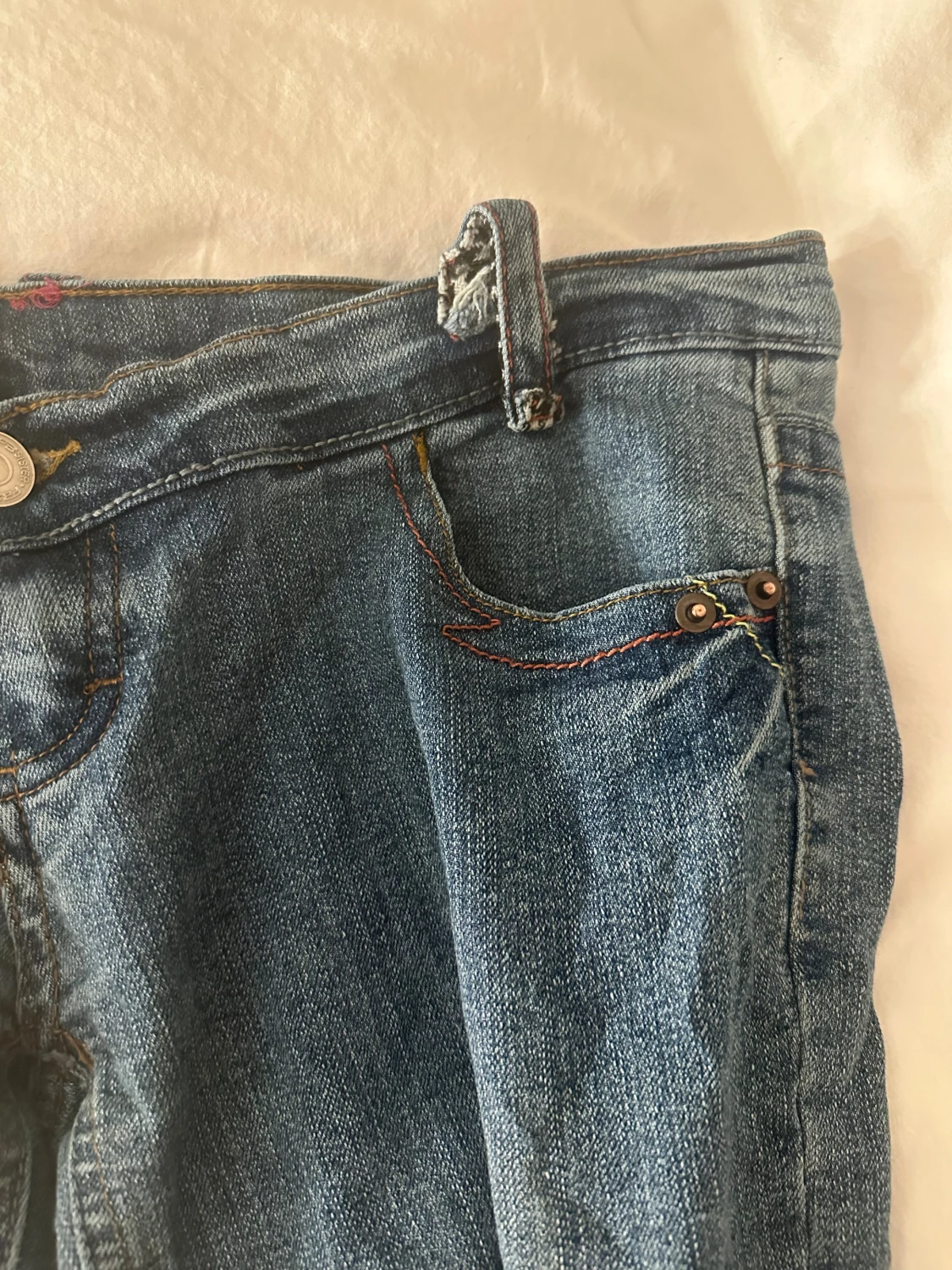 Lågmidjade bootcut jeans - 2