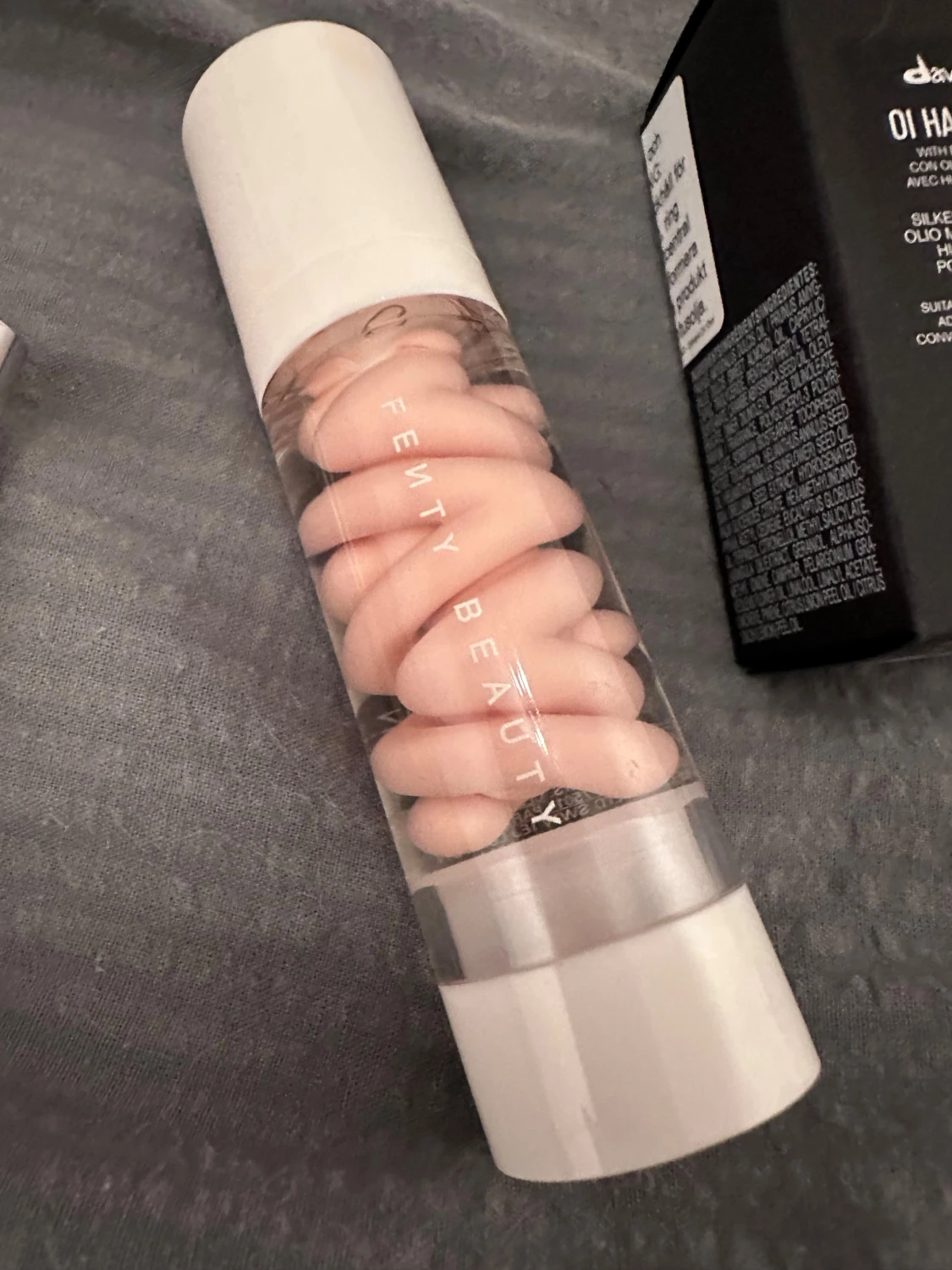 Fenty Beauty Grip and mattifying primer