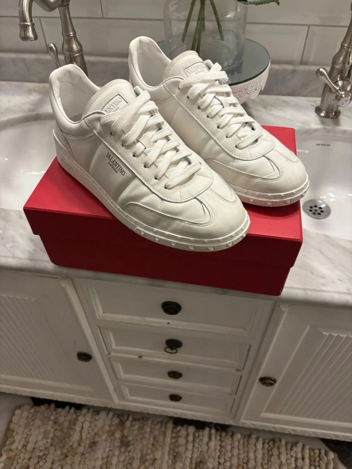 Valentino Garavani upvillage