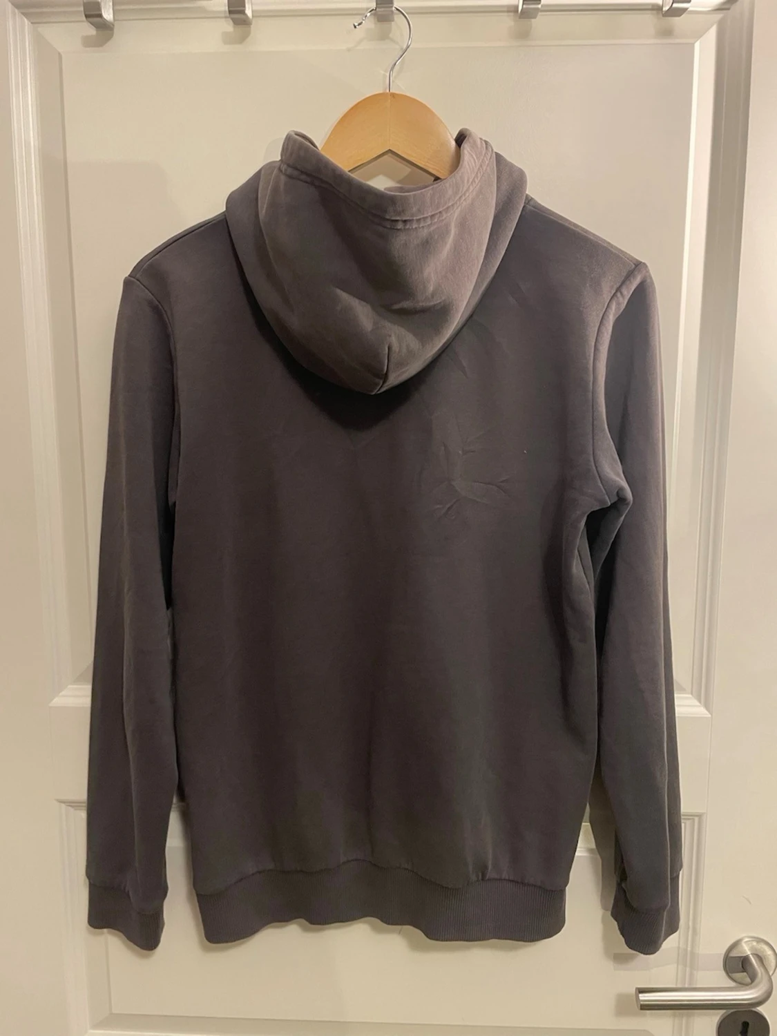 Peak performance hoodie  - 1