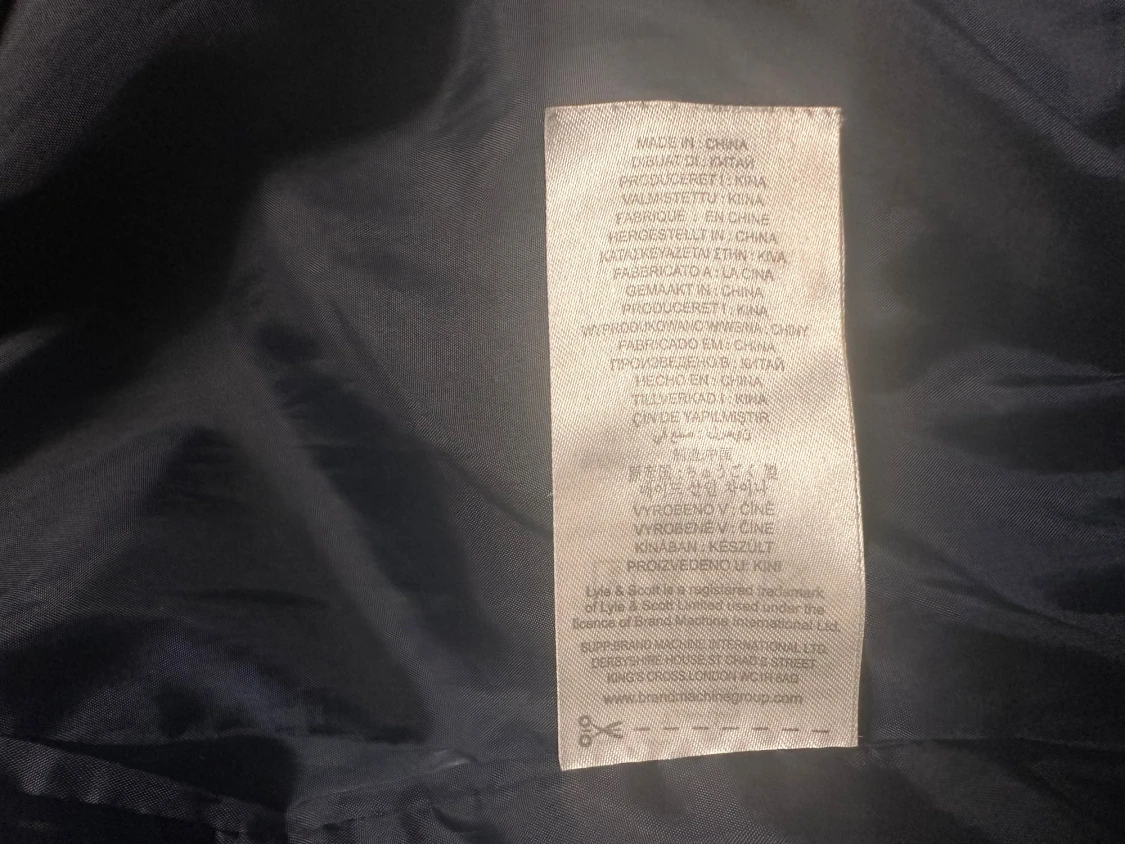 Mörkblå dunväst från Lyle & Scott - 4