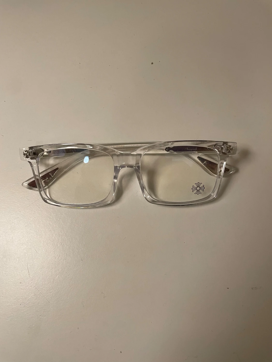 Ingen väska på bilderna