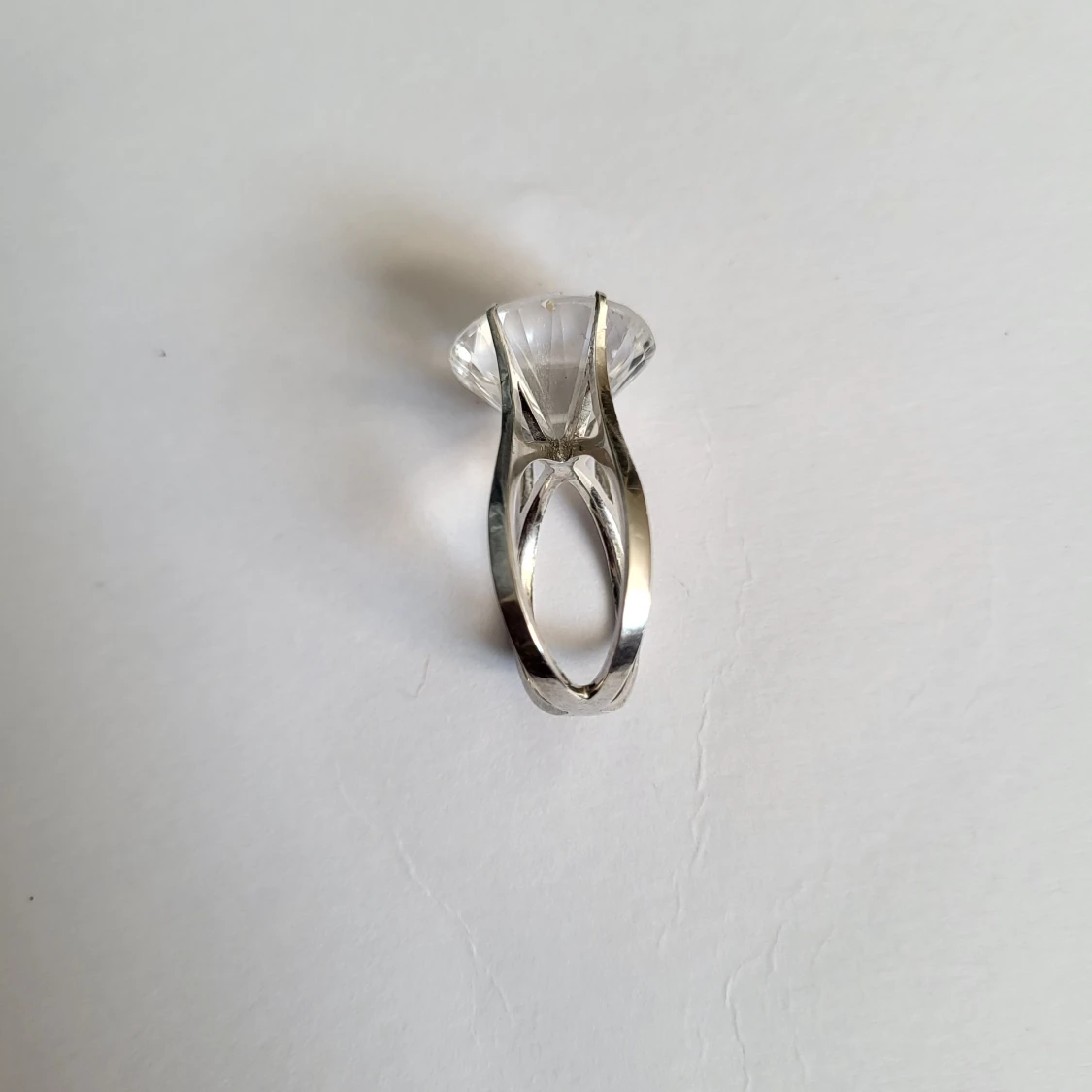 Vintage costume jewellery ring - 1