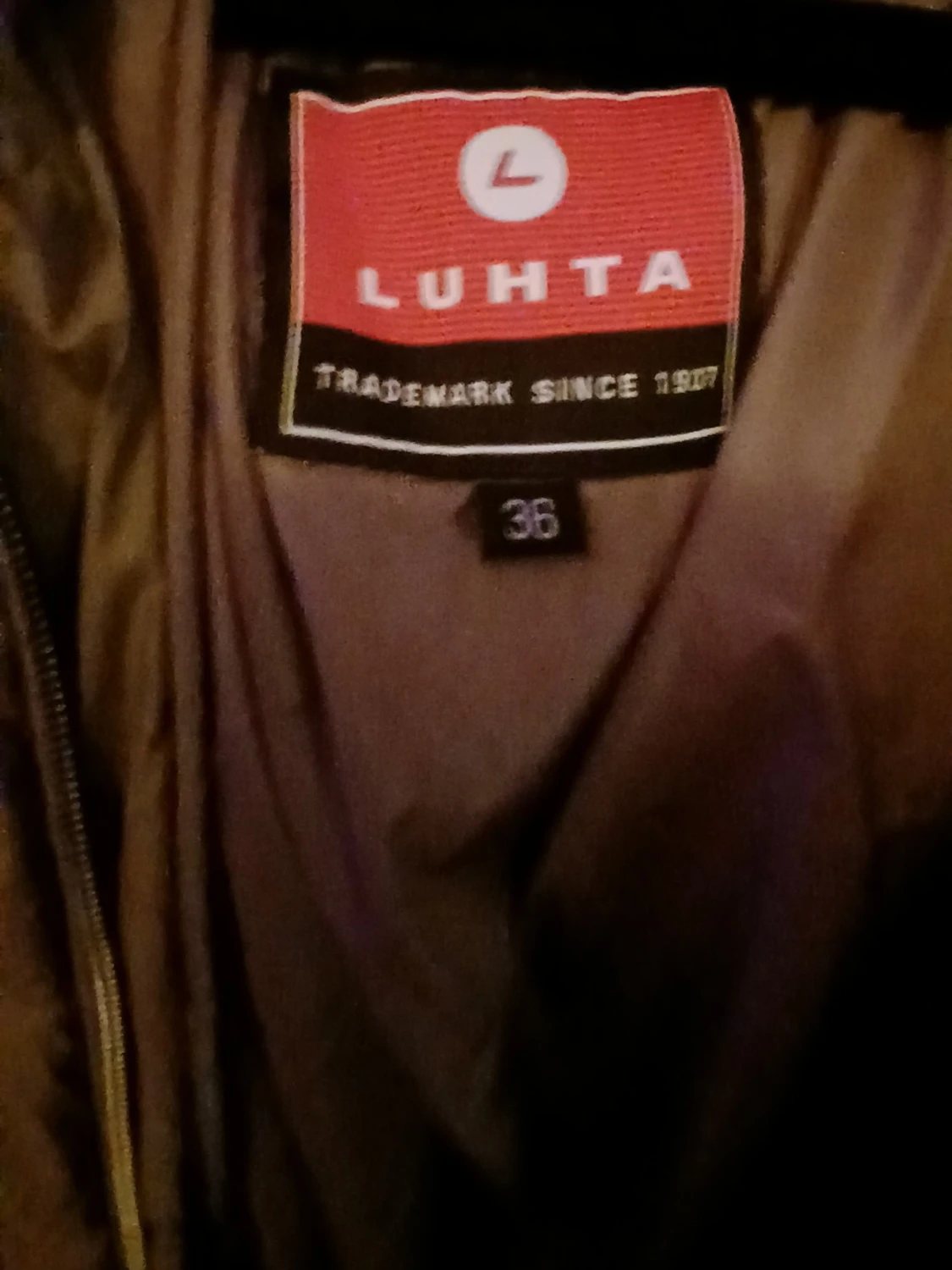 Brun dunjacka från Luhta med huva - 6