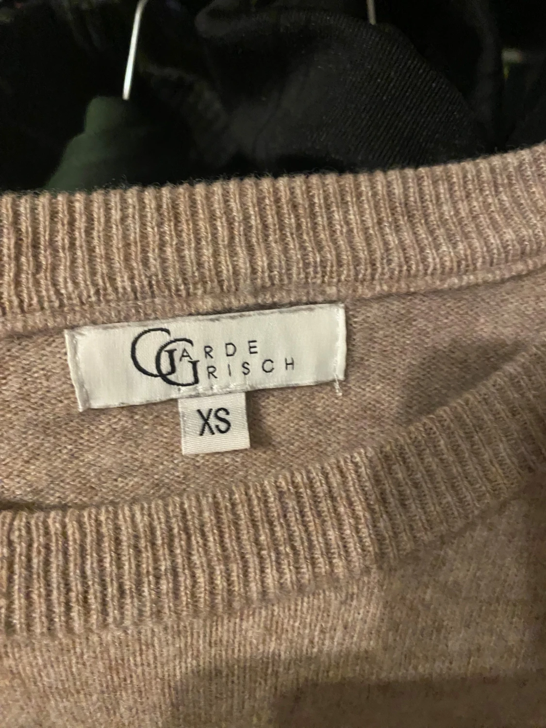 Beige stickad tröja från Garde Grisch - 2