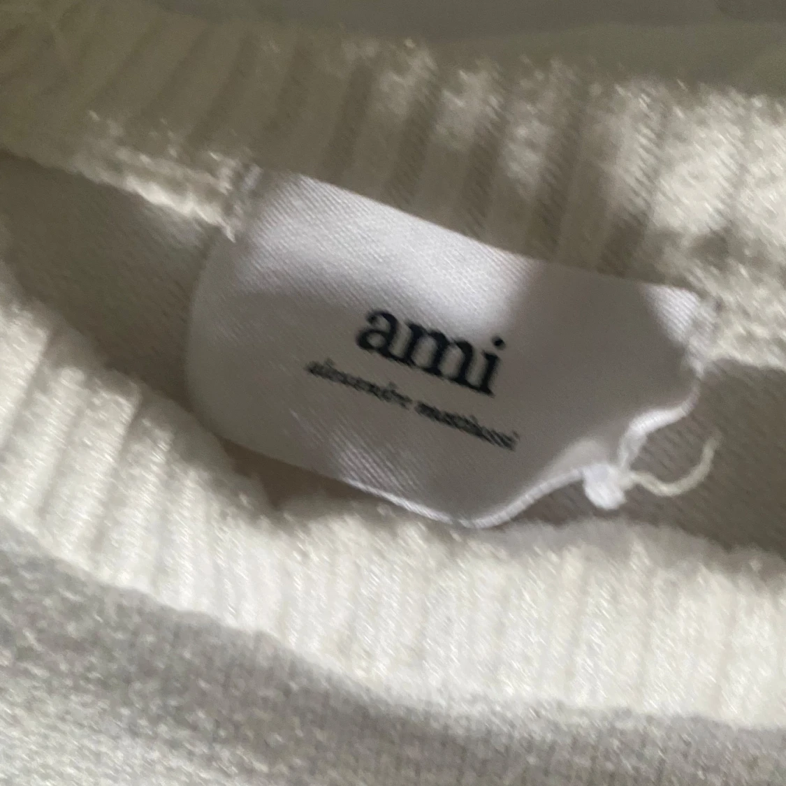 Vit stickad tröja från Ami - 3