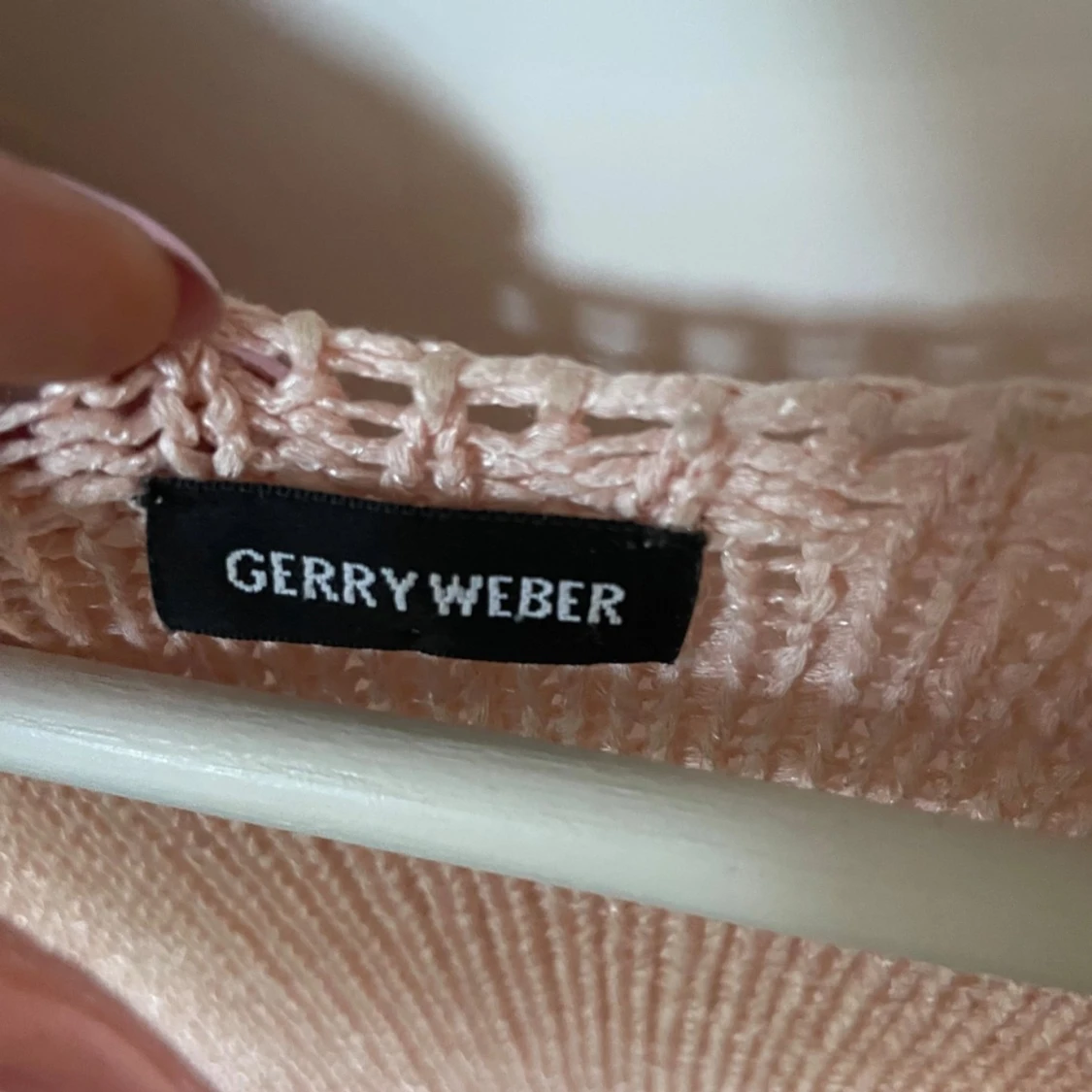 Ljusrosa stickad kofta från Gerry Weber - 90