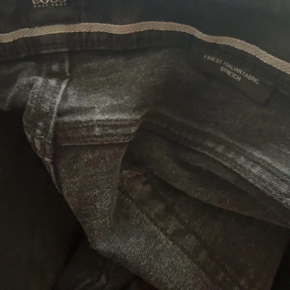 Svarta stretchjeans från Hugo Boss - 3