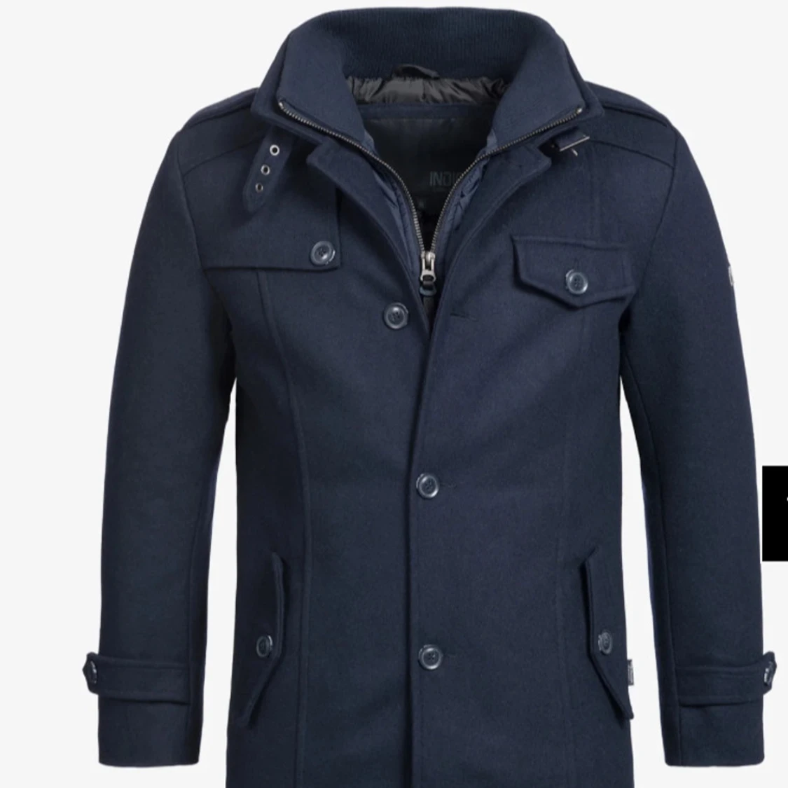 Mörkblå rock från Indigo med knappar