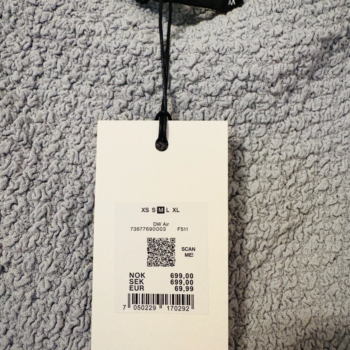 Ljusgrå broderad klänning  - 2