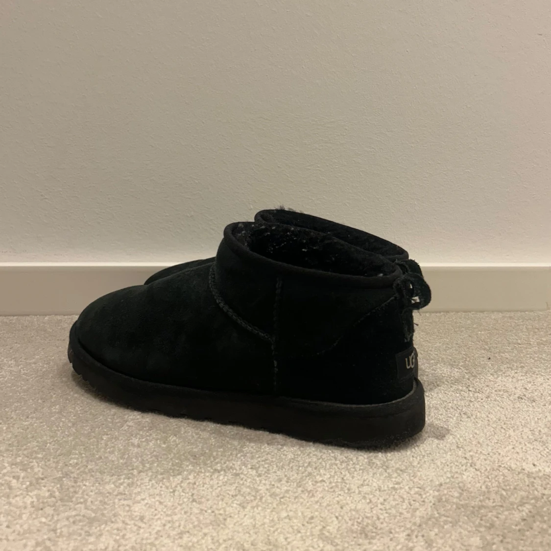 Låga UGGs Svart - 1