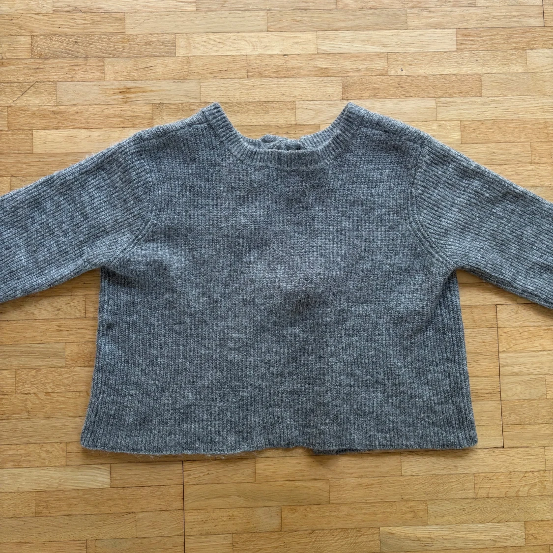 Grå stickad kofta med knyt från Object - 1