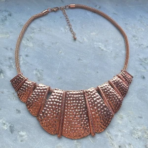 Bronsfärgat halsband - Bronsfärgat halsband💕