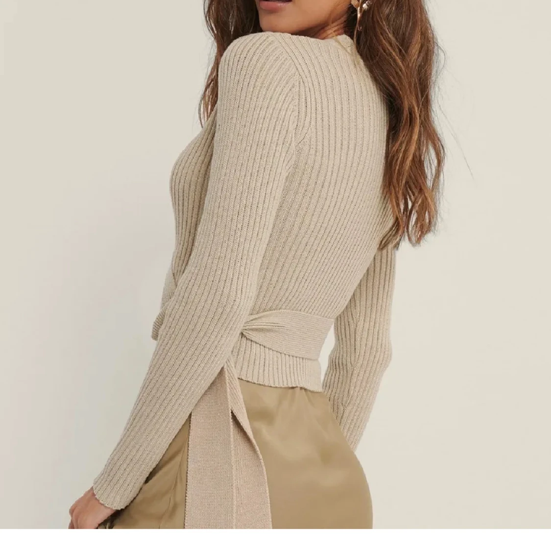 Beige ribbad omlottkofta Nakd - 1