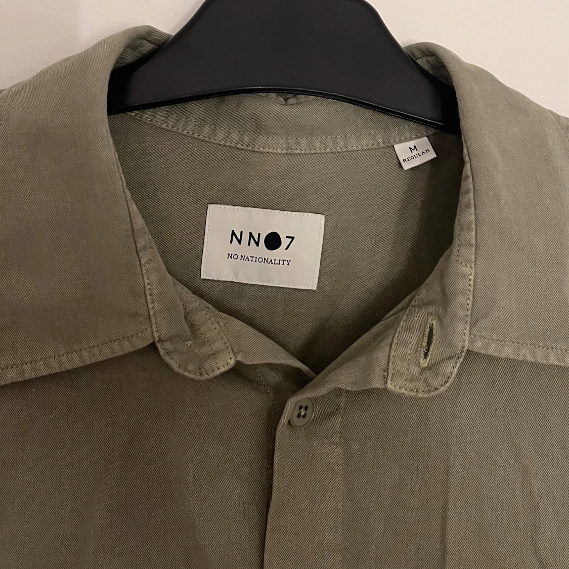 Olivgrön skjorta från NN07  - 1