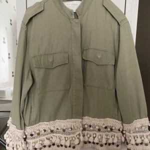 Jacka  - Jacka från Zara.