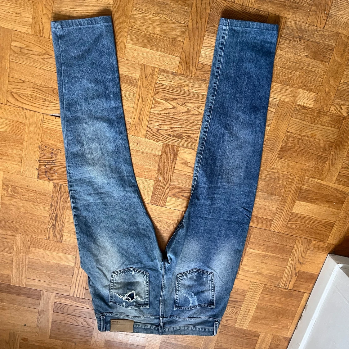 Blå slitna jeansbyxor Ruffle & bow 32/34 - 2