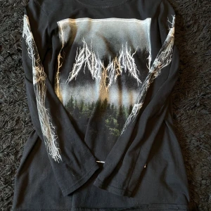 Svart långärmad bandtröja Svederna - Svart långärmad tröja Svederna🖤