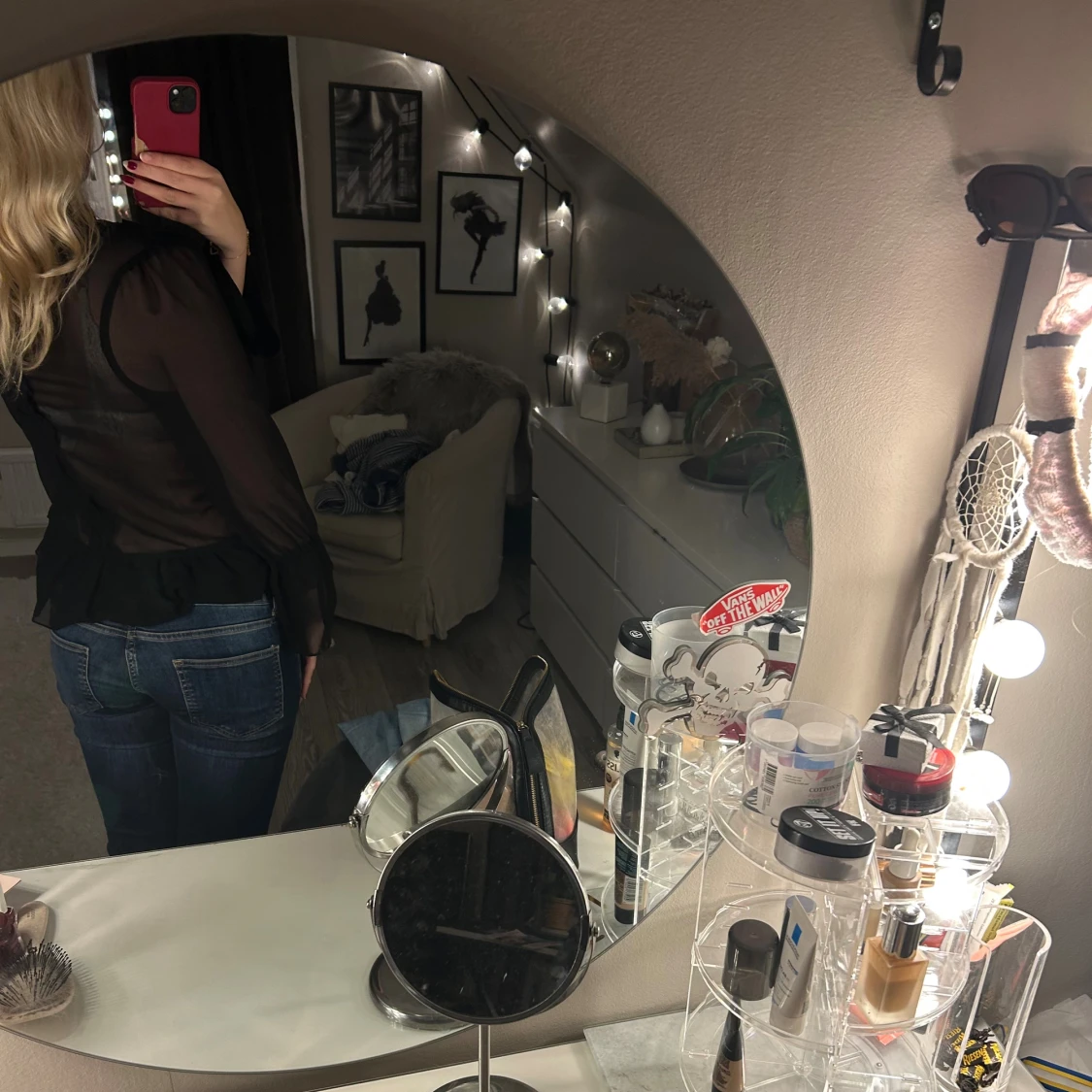 Svart transparent blus med volang - 3