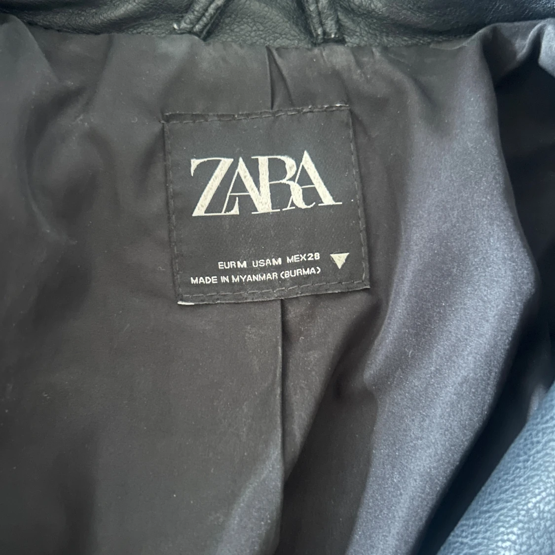 Svart skinnjacka från Zara - 1