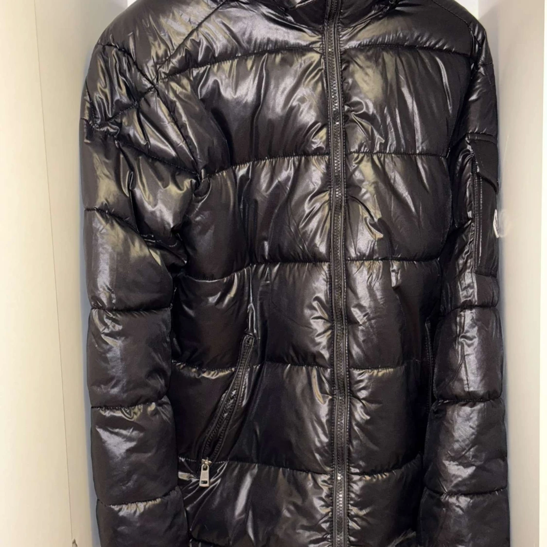 Svart Moncler pufferjacka M - 1
