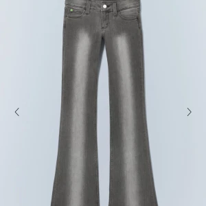 Weekday jeans - Trendiga lågmidjade weekday jeans