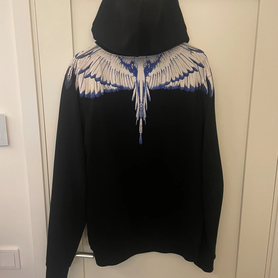 Marcelo Burlon svart hoodie med vingar - 1