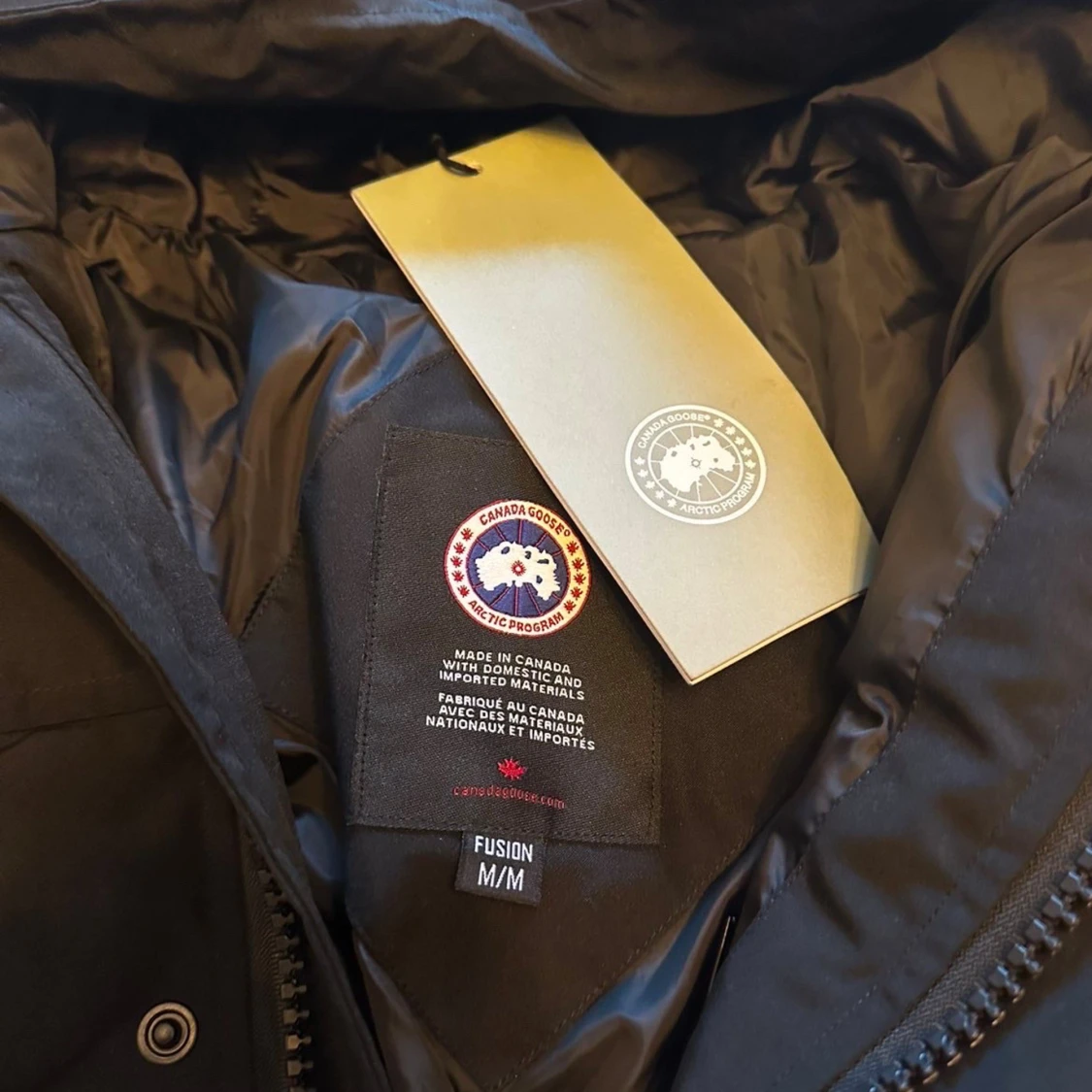 Svart dunjacka från Canada Goose M - 2